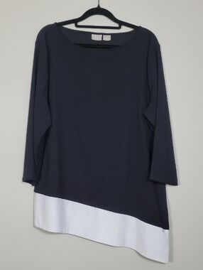 Chicos Travelers Asymmetrical Tunic Top Size 2 Large Black White Colorblock